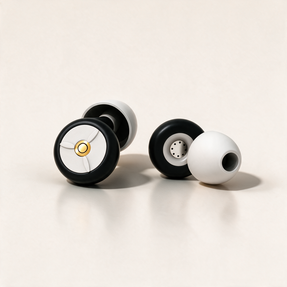 EMME Hush Ear Plugs — Black / White